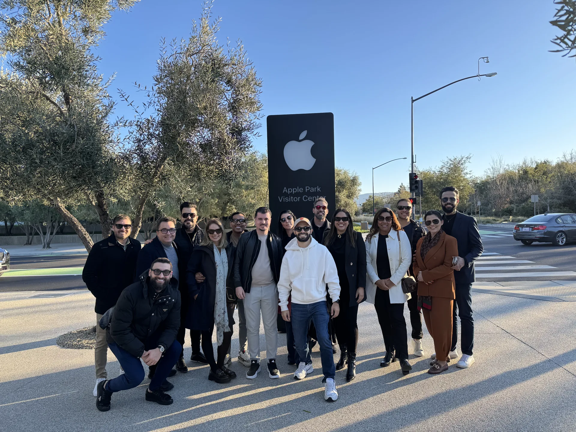 Grupo de imersão no Apple Park Visitor Center